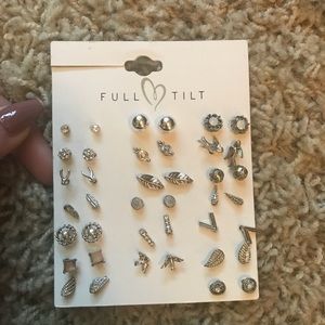 NWT tillys earrings